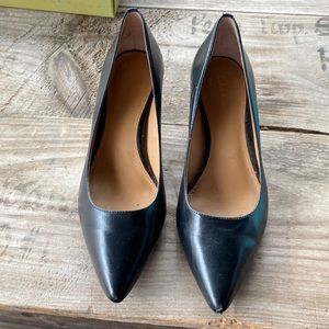 Calvin Klein Shoes, Kitten Heel